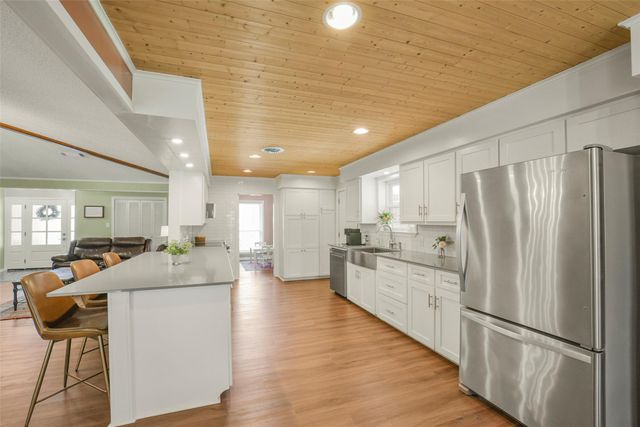 10313 S Williams Road, Conroe, TX 77303