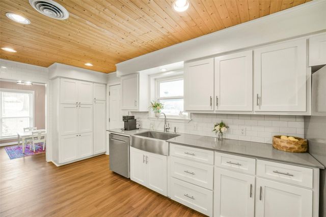 10313 S Williams Road, Conroe, TX 77303