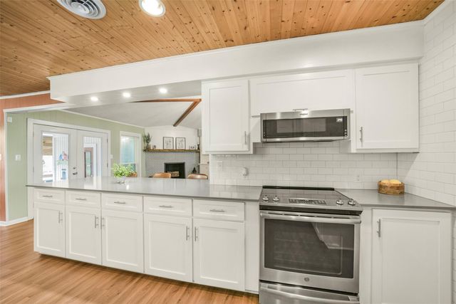 10313 S Williams Road, Conroe, TX 77303