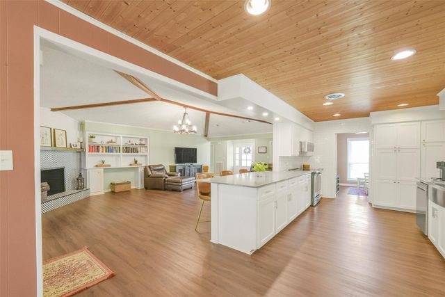 10313 S Williams Road, Conroe, TX 77303
