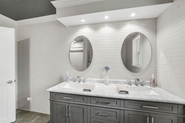 10313 S Williams Road, Conroe, TX 77303