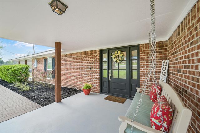 10313 S Williams Road, Conroe, TX 77303