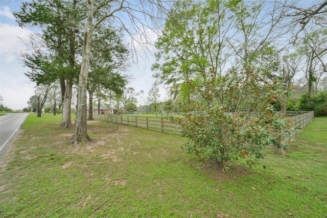 10313 S Williams Road, Conroe, TX 77303