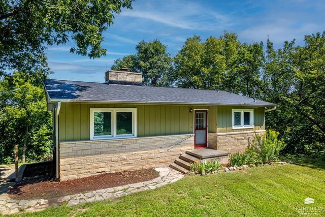 5018 Canyon Road, Manhattan, KS 66503