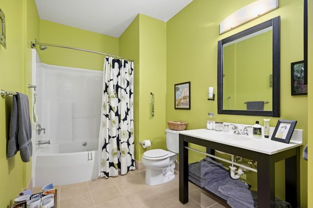 4500 Chicago Avenue 211, Minneapolis, MN 55407