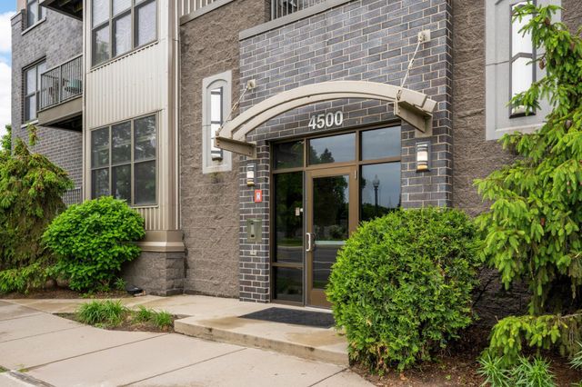 4500 Chicago Avenue 211, Minneapolis, MN 55407