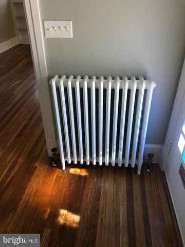 6 W CECIL ST, Winchester, VA 22601