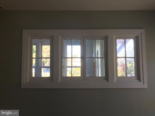 6 W CECIL ST, Winchester, VA 22601