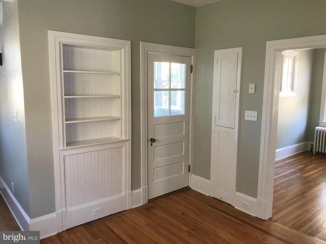 6 W CECIL ST, Winchester, VA 22601