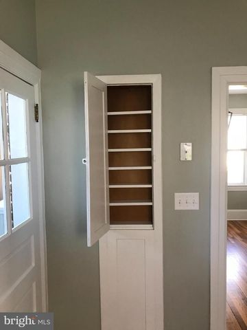 6 W CECIL ST, Winchester, VA 22601