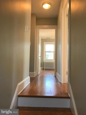 6 W CECIL ST, Winchester, VA 22601
