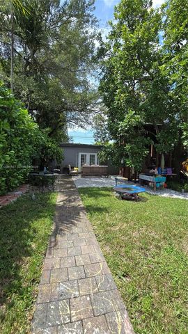 2000 SW 25th St 1, Miami, FL 33133