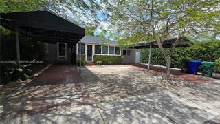 2000 SW 25th St 1, Miami, FL 33133
