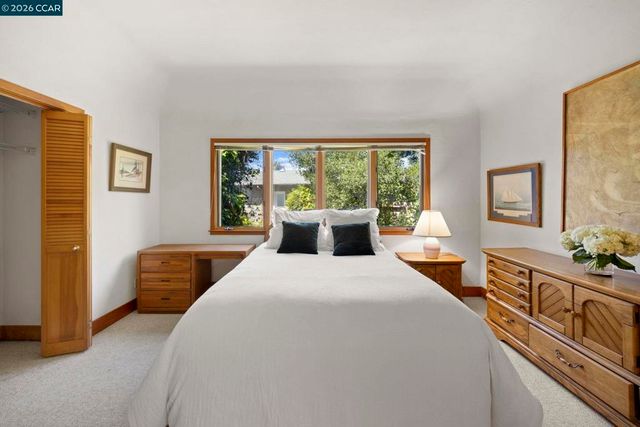 425 Logan St, Santa Cruz, CA 95062