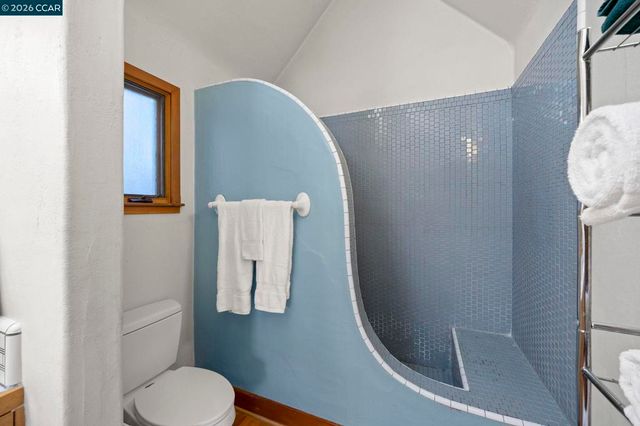 425 Logan St, Santa Cruz, CA 95062