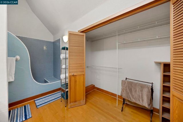 425 Logan St, Santa Cruz, CA 95062