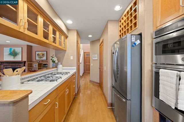 425 Logan St, Santa Cruz, CA 95062