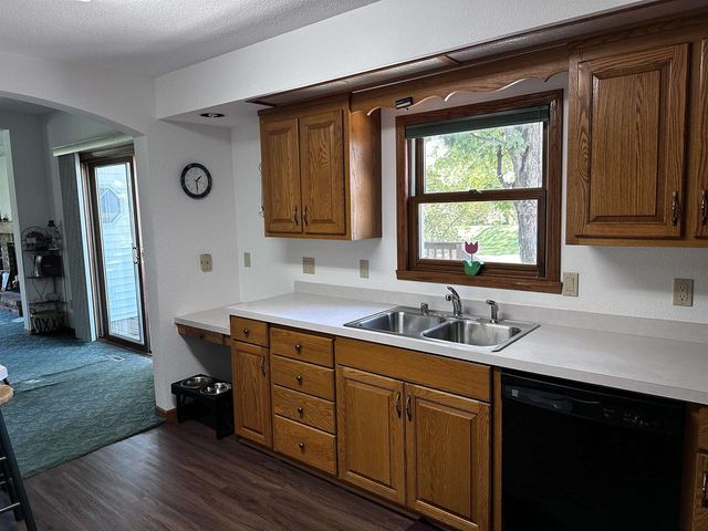 9873 E ANTON ROAD, Clintonville, WI 54929
