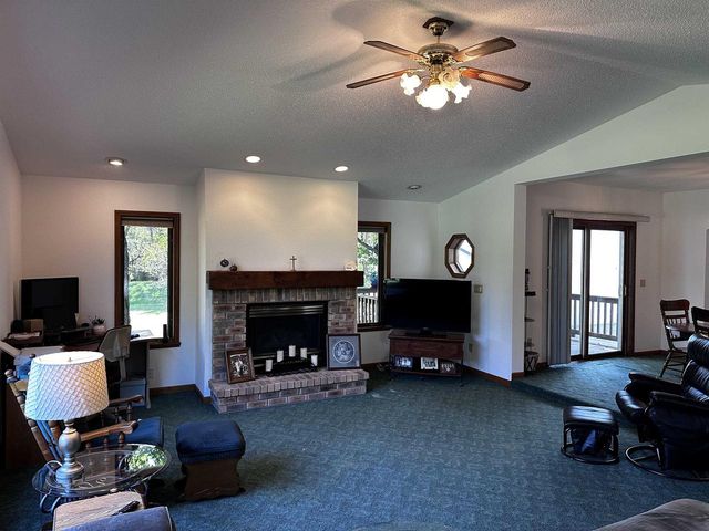 9873 E ANTON ROAD, Clintonville, WI 54929