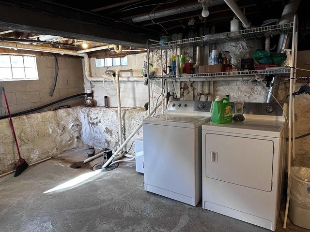 9873 E ANTON ROAD, Clintonville, WI 54929