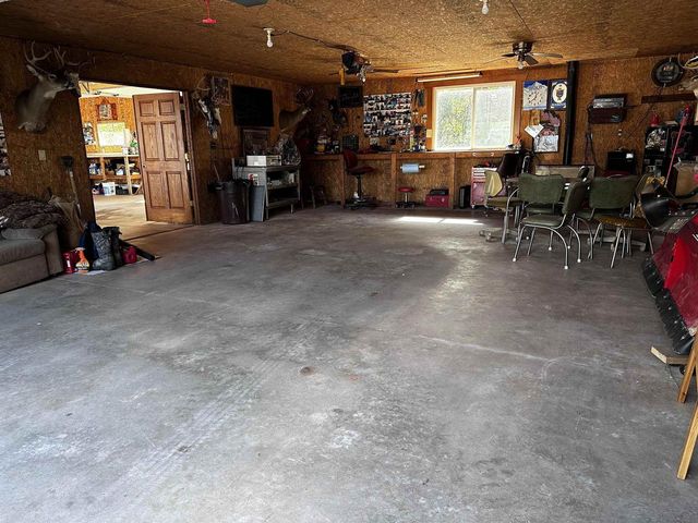 9873 E ANTON ROAD, Clintonville, WI 54929