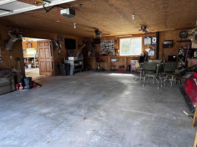 9873 E ANTON ROAD, Clintonville, WI 54929