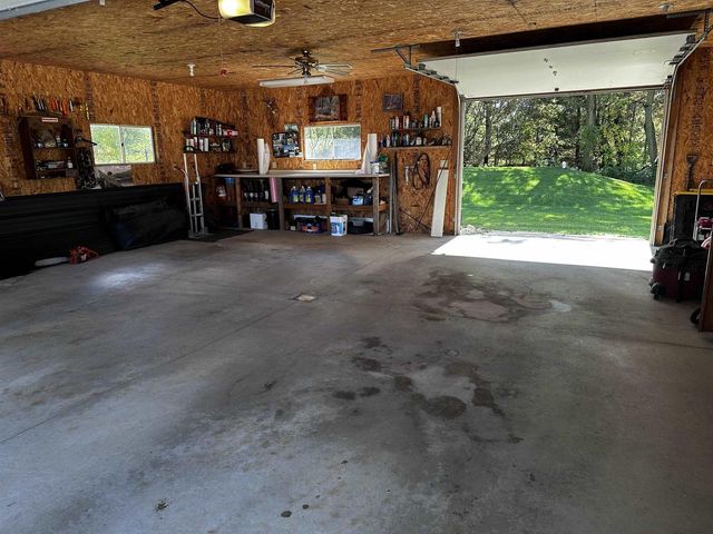 9873 E ANTON ROAD, Clintonville, WI 54929