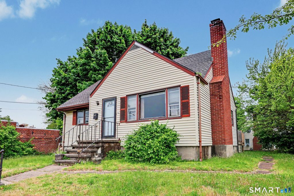 884 Wood Avenue, Bridgeport, CT 06604