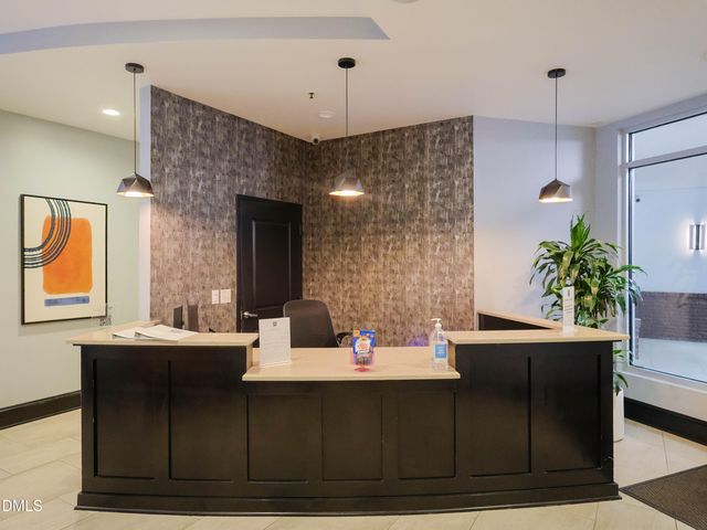 222 Glenwood Avenue 410, Raleigh, NC 27603