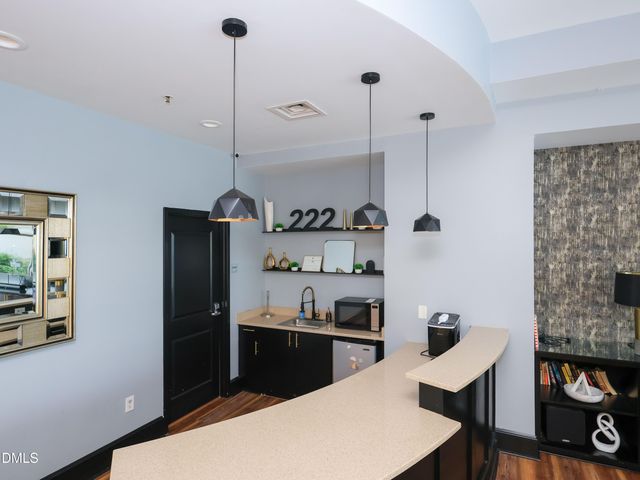 222 Glenwood Avenue 410, Raleigh, NC 27603