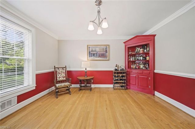 4348 Thoroughgood DR, Virginia Beach, VA 23455