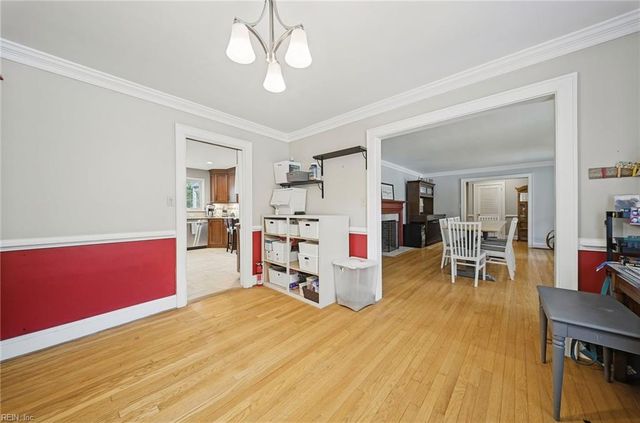 4348 Thoroughgood DR, Virginia Beach, VA 23455