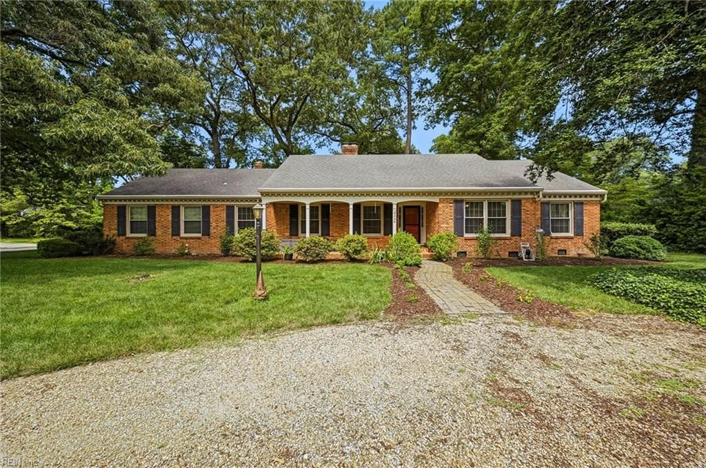 4348 Thoroughgood DR, Virginia Beach, VA 23455