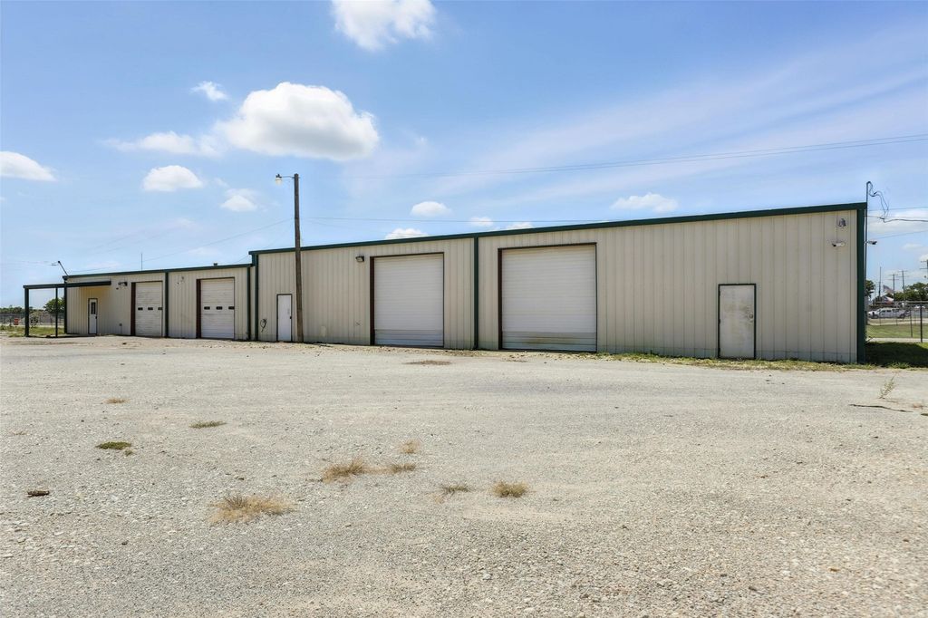3417 County Road 920, Crowley, TX 76036