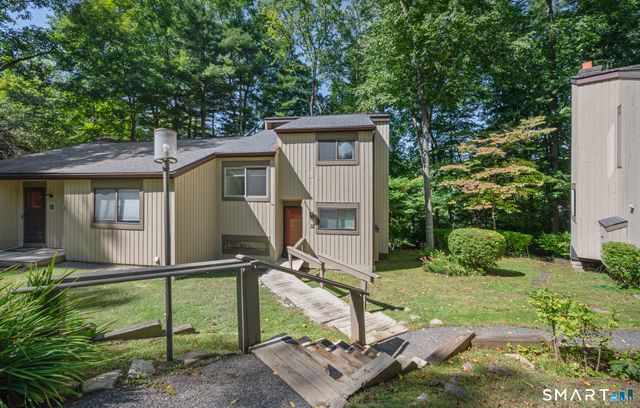 3 Shagbark Lane 3, Woodbury, CT 06798