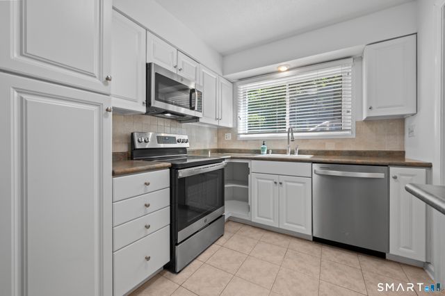 3 Shagbark Lane 3, Woodbury, CT 06798