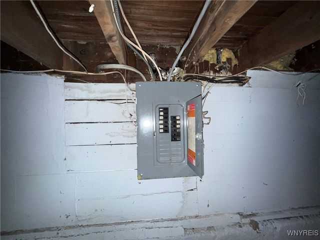 88 Newfield Street, Buffalo, NY 14207