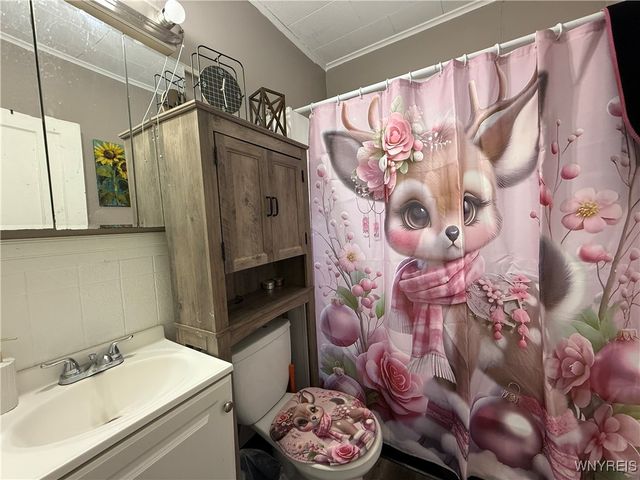 88 Newfield Street, Buffalo, NY 14207