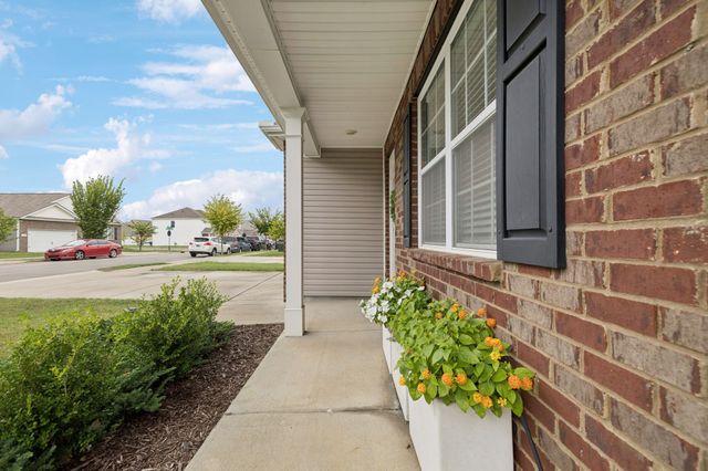 7360 Brady Ln, Antioch, TN 37013