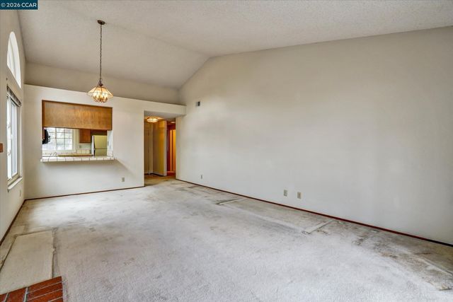 1286 Clarke Ln, Alameda, CA 94502