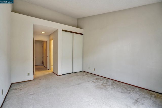 1286 Clarke Ln, Alameda, CA 94502