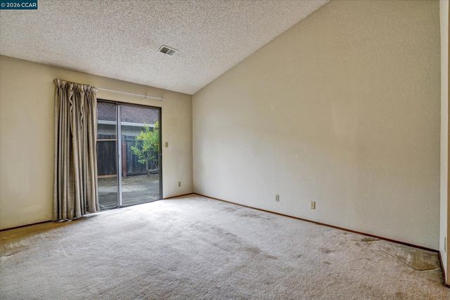 1286 Clarke Ln, Alameda, CA 94502