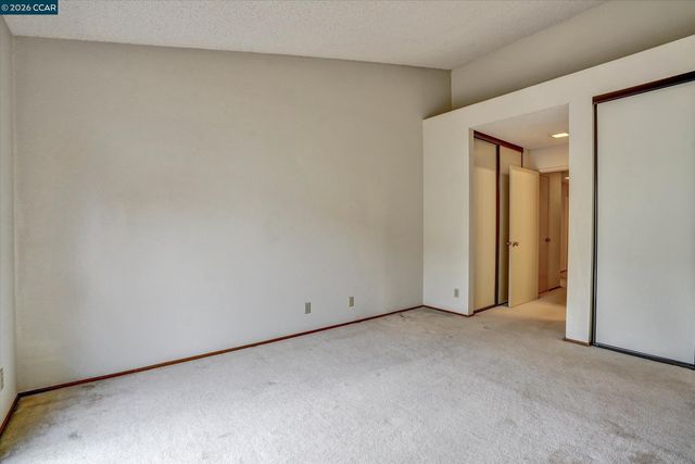 1286 Clarke Ln, Alameda, CA 94502