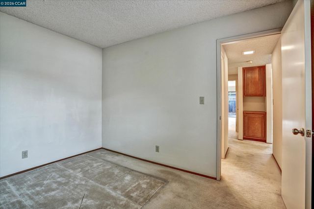 1286 Clarke Ln, Alameda, CA 94502