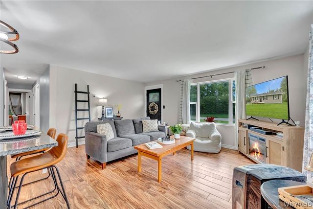 7704 Decker Road, Evans, NY 14047