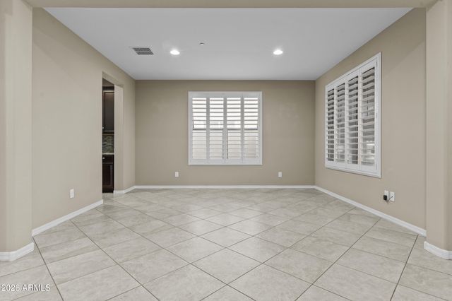 9382 W LOUISE Drive, Peoria, AZ 85383