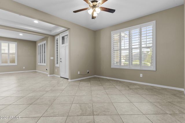 9382 W LOUISE Drive, Peoria, AZ 85383