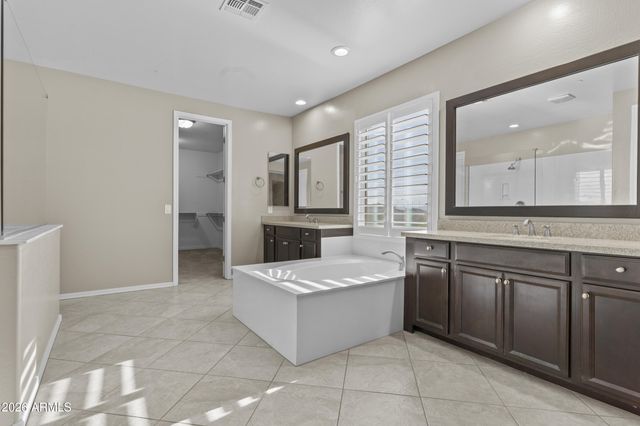 9382 W LOUISE Drive, Peoria, AZ 85383