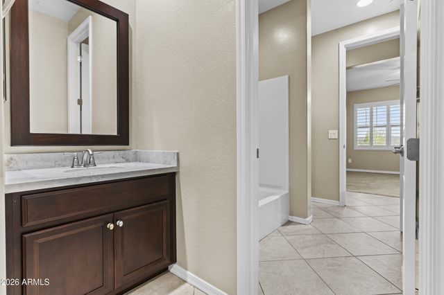 9382 W LOUISE Drive, Peoria, AZ 85383