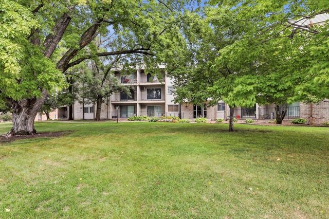 8935 Old Cedar Avenue S 214, Bloomington, MN 55425